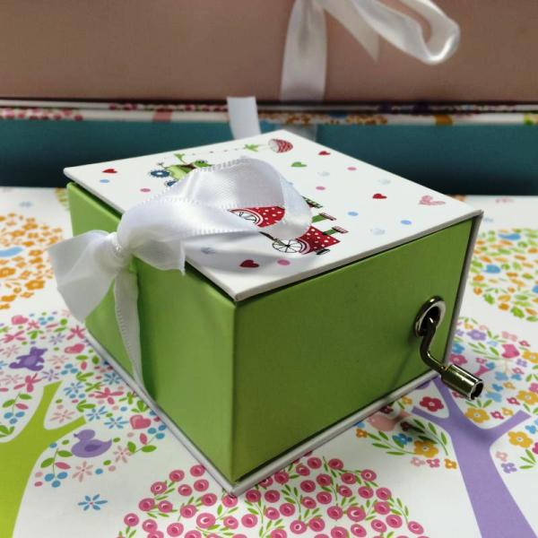 Коробка Stewo Music box Luna, 2 дизайна, 7.5 х 7.5 х 5 см Подарочный